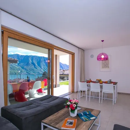 Vakantiehuis Sleeps 6 Pool Air Con